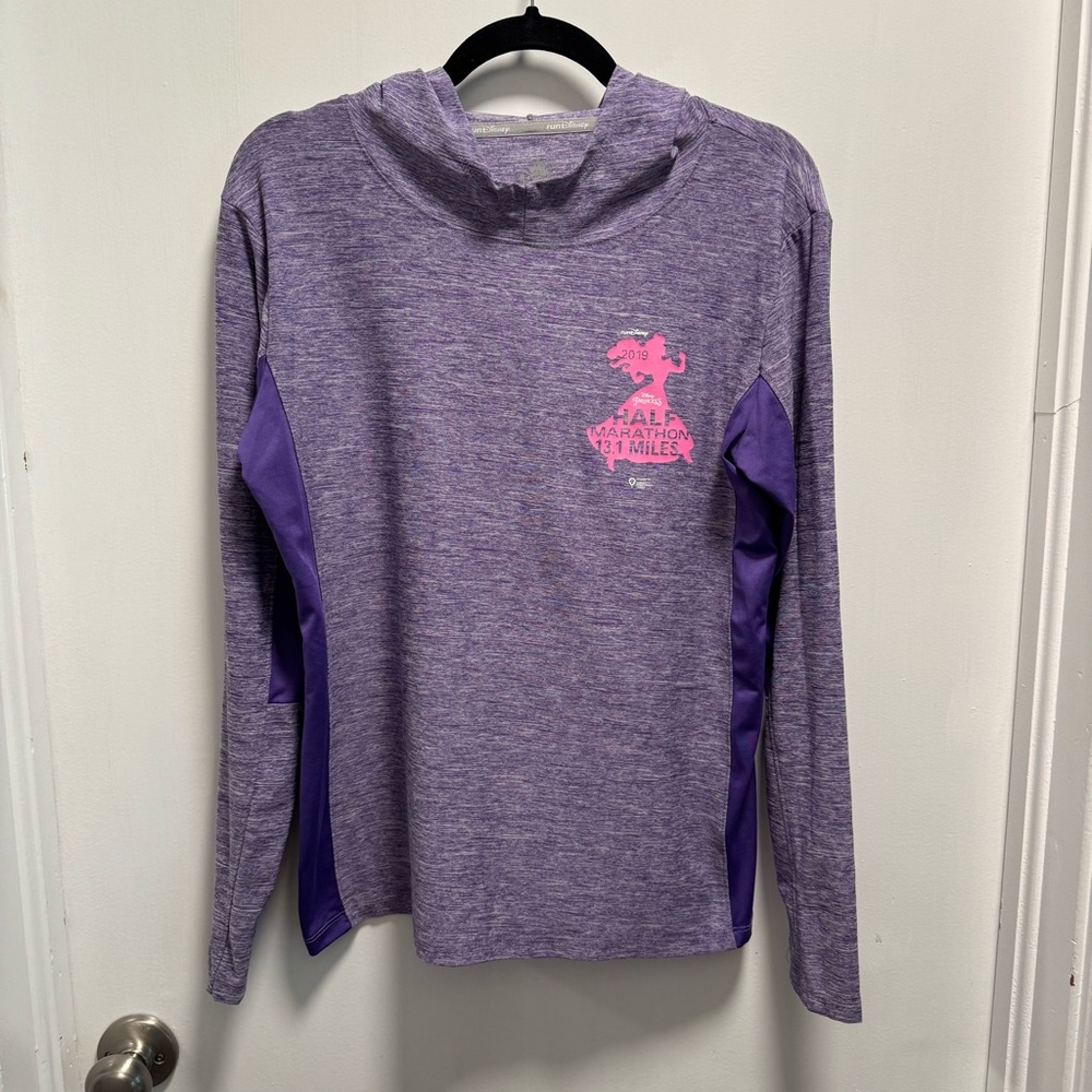 Run Disney 2019 Half Marathon Athletic Long Sleeve Hoodie Size Large Purple